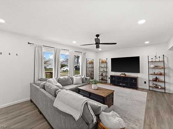 5th image of 7692 Southland Dr