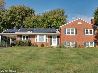 20916 Brooke Knolls Rd, Laytonsville, MD 20882