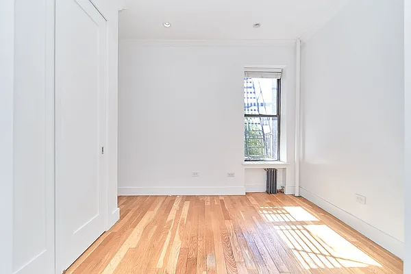 Rented by Living New York | media 10