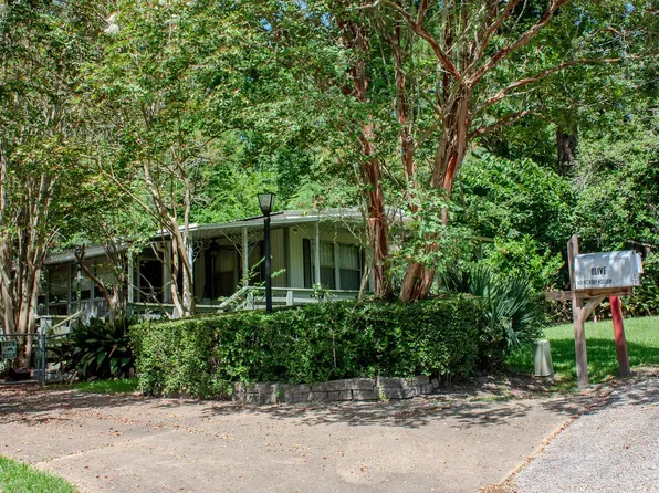 149 Hickory Holw, Onalaska, TX 77360