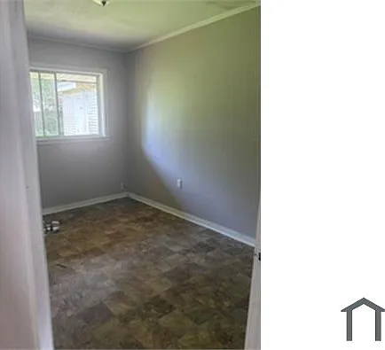 2943 Lancaster St — Photo 9