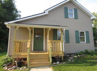 335 E Frank St, Fowlerville, MI