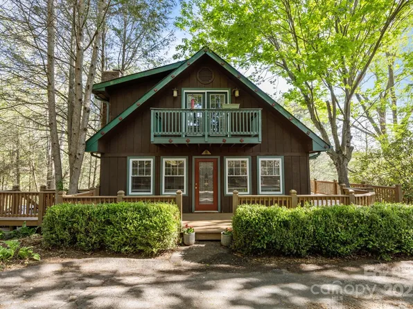 25 Alpine Way, Clyde, NC 28721