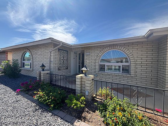 3rd image of 4615 E EMERALD Avenue