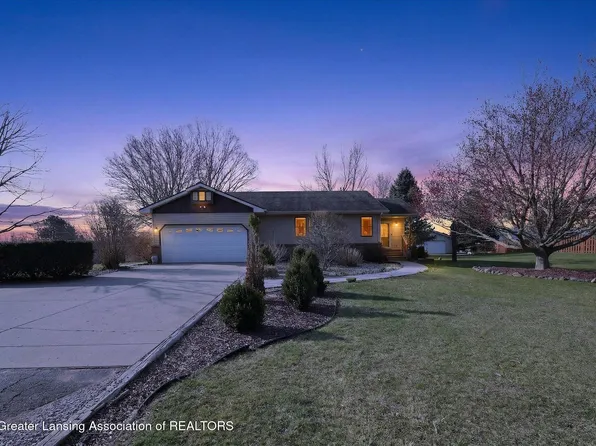 1681 Lawrence Hwy, Charlotte, MI 48813