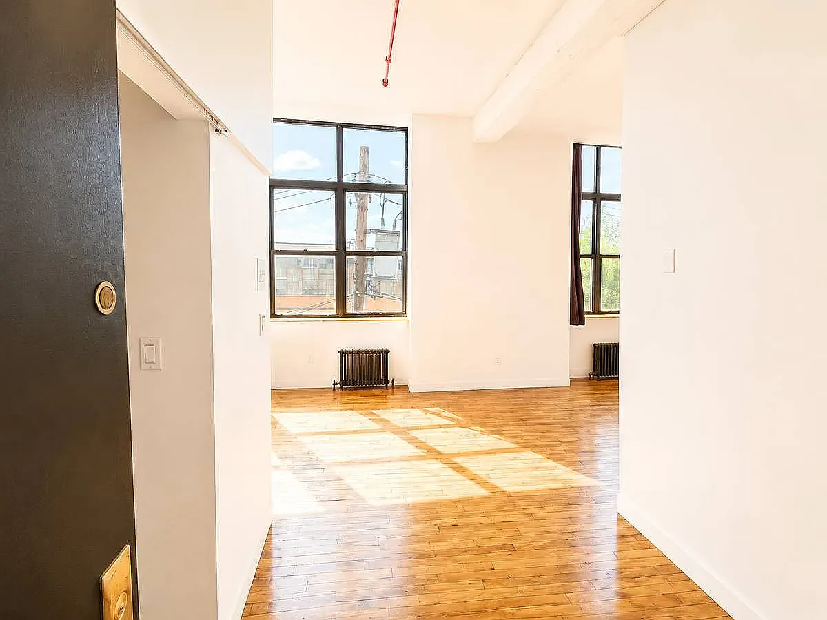 476 Jefferson Street — Photo 2