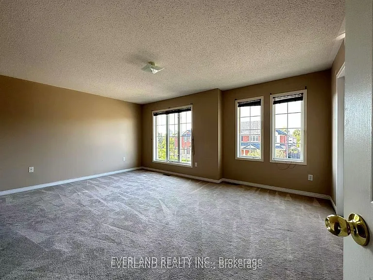 7 Bassett Ave — Photo 6