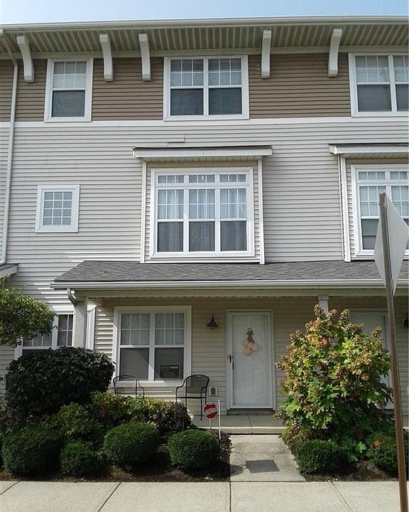 1st image of 268 Colorado Ave