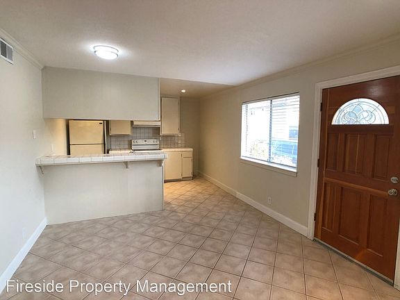 2nd image of 885 Wyman Way APT 1