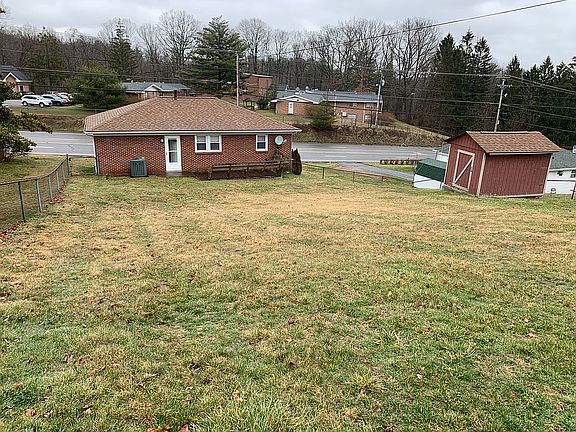 4th image of 4703 Robert C Byrd Dr