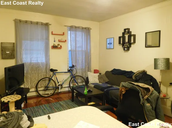73 S Huntington Ave #2U, Jamaica Plain, MA 02130