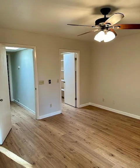 4302 N 29th Way — Photo 20