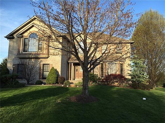 2nd image of 119 Cool Springs Ln