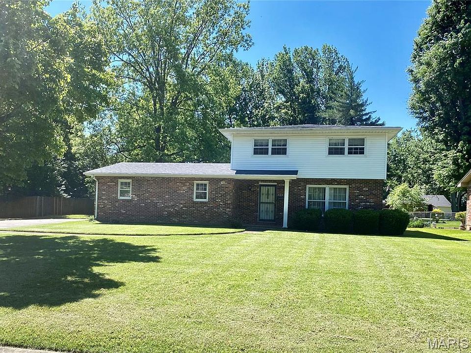 1st image of 303 Kramer Dr