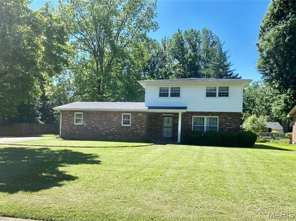 303 Kramer Dr, Sikeston, MO 63801