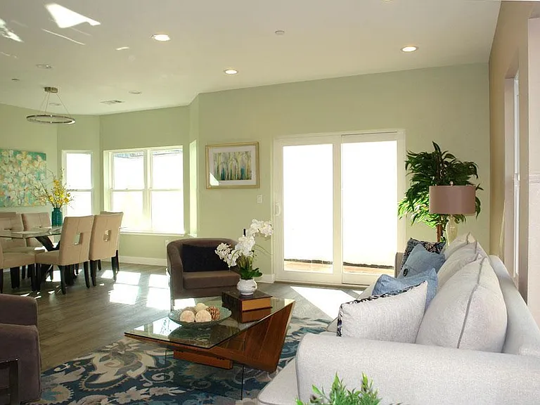 830 Civic Center Dr — Photo 17