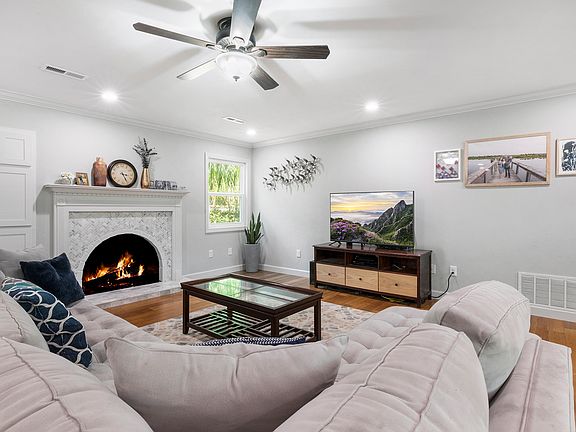 5th image of 2288 NW 21st Pl