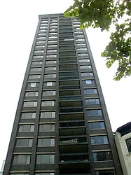 40 East 80th Street in Upper East Side