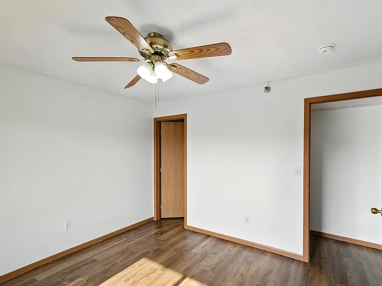 600 Squaw Creek Dr #225 — Photo 5