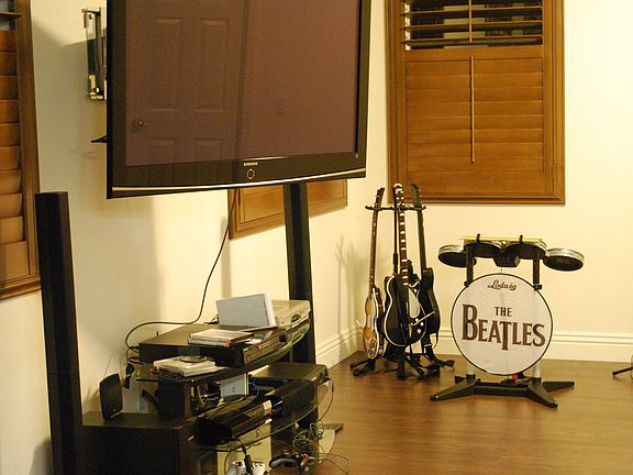 Family room with mounted TV