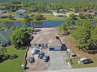 1087 Rotonda Cir, Rotonda West, FL 33947