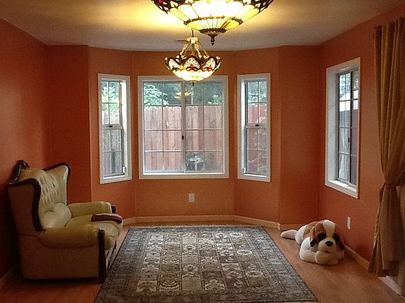 3rd image of 5818 Calvin Ave