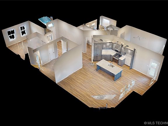 2nd image of 15016 S Oak St