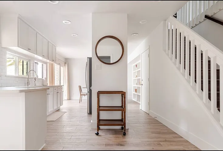 2836 Lee St — Photo 10