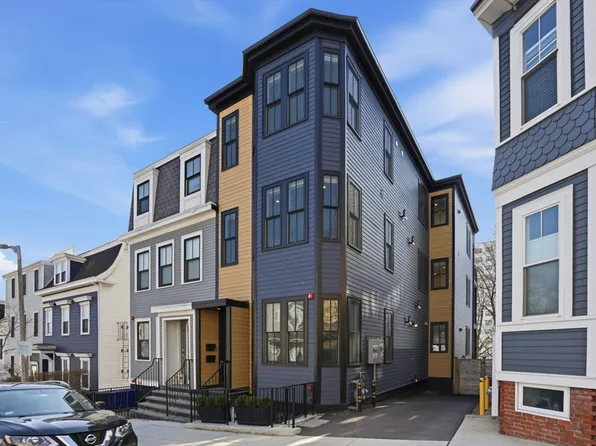 407 E 7th St #2, South Boston, MA 02127