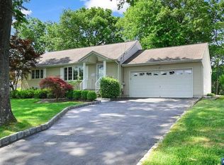 38 Benton Rd, Paramus, NJ 07652
