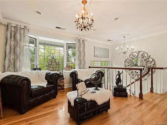 4th image of 20 Ramblewood Dr