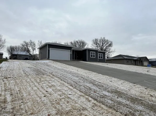 253 Sleepy Hollow Road, Fall River, WI 53932