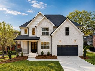 318 Vinings Walk NW, Gainesville, GA 30501