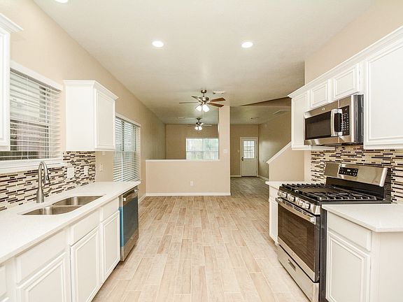 5th image of 20926 Windsor Hollow Ct