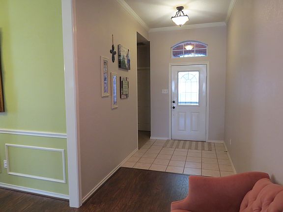 Foyer / Entryway