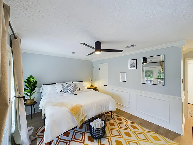 7702 Antoine Dr — Photo 37