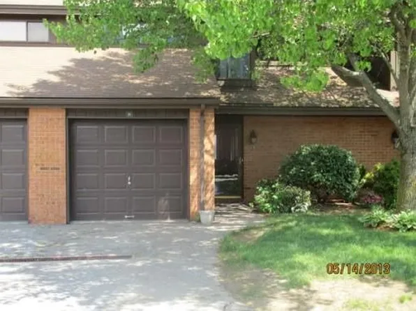 59 Cottonwood Dr, Stoughton, MA 02072