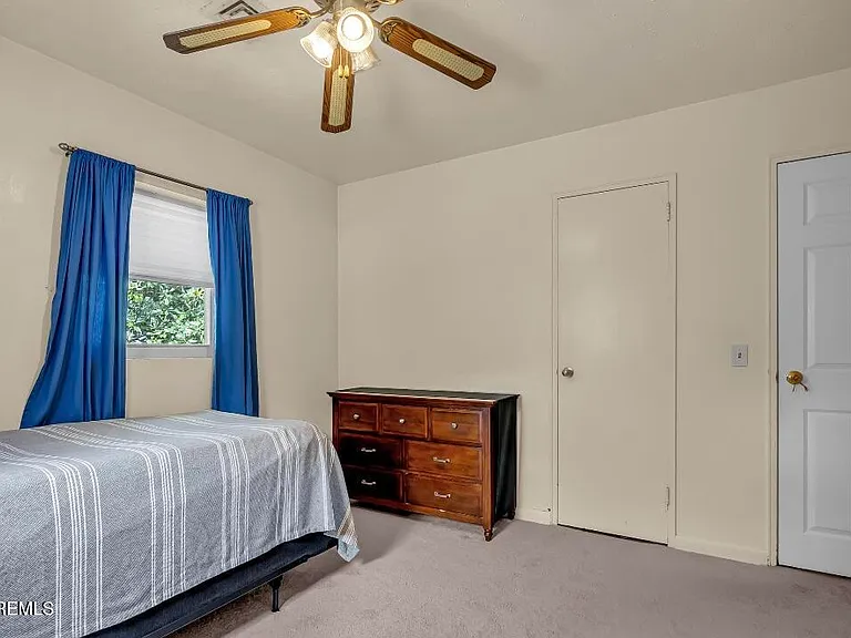 221 Harrison Ave — Photo 28