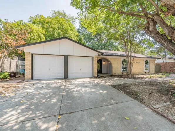 6904 Echo Hill Dr, Watauga, TX 76148