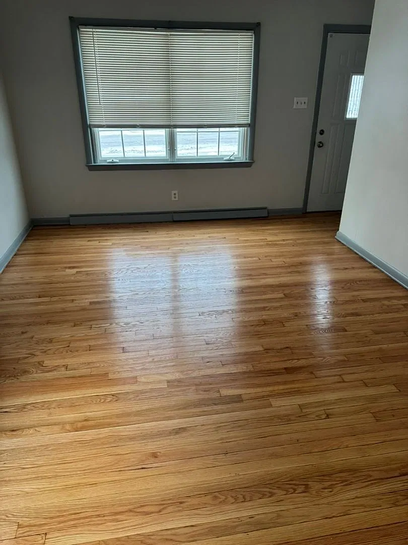 Large 4-Bedroom Single Family Home, Quiet Neighborhood. Available January 1st! — Photo 1