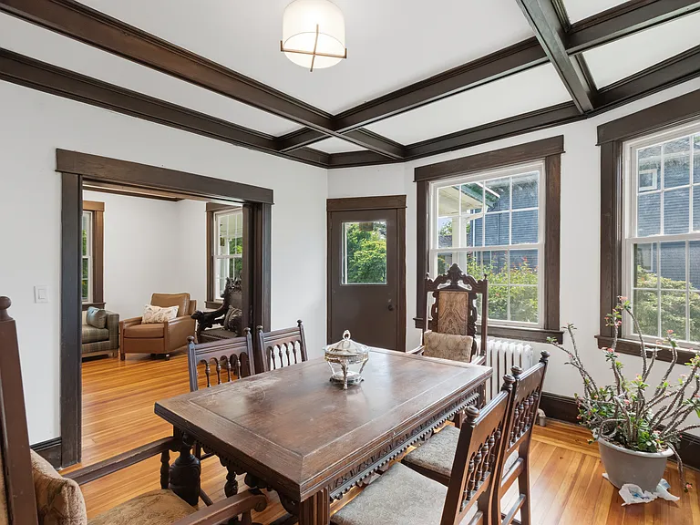 27 Dosoris Way — Photo 11