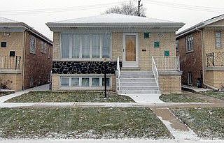 1st image of 4913 N Clifton Ave #1