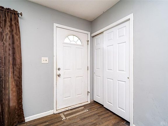 5th image of 946 Westedge Dr