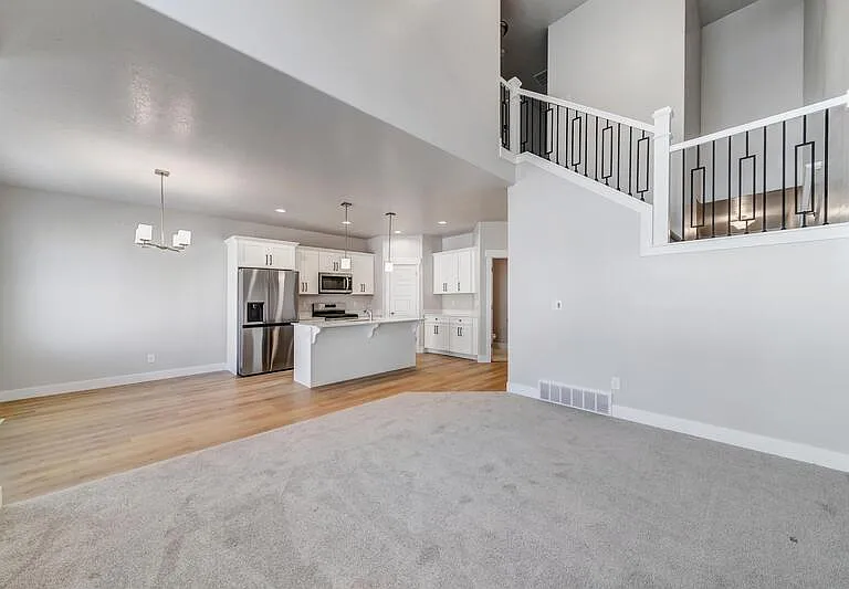 4165 W 2010 N — Photo 11