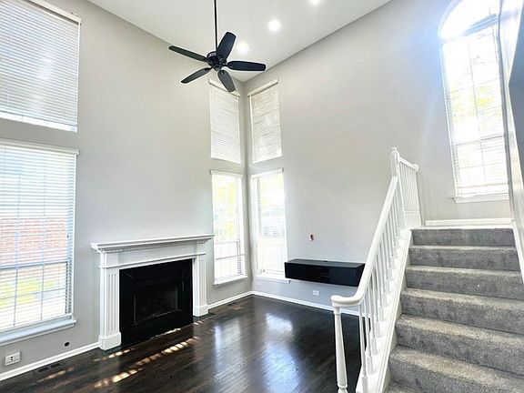 3rd image of 11X N Woodbury Ln