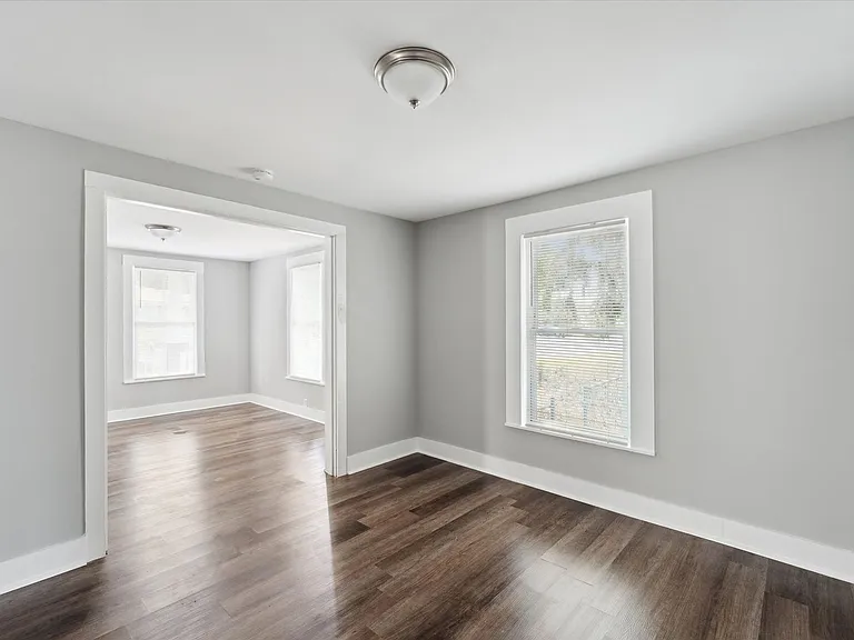 2120 E Gwinnett St — Photo 12