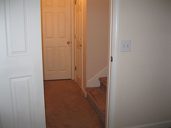 4th image of 1609 Parkman St NE