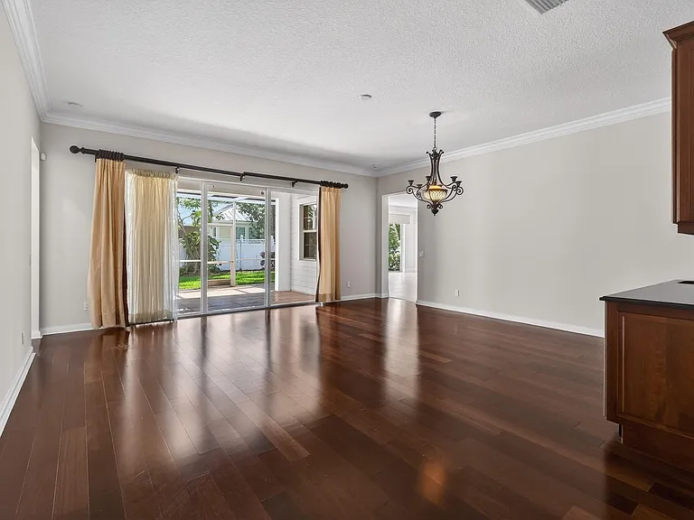 1316 Torch Key Way — Photo 3
