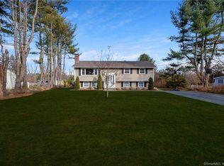 34 Horse Pond Rd, Madison, CT 06443