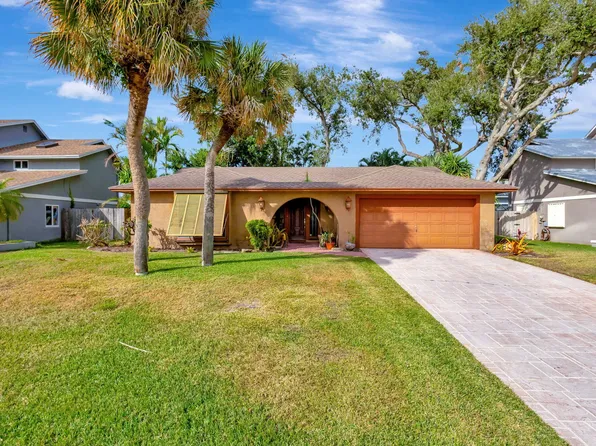 1122 Rainwood Circle, Palm Beach Gardens, FL 33410